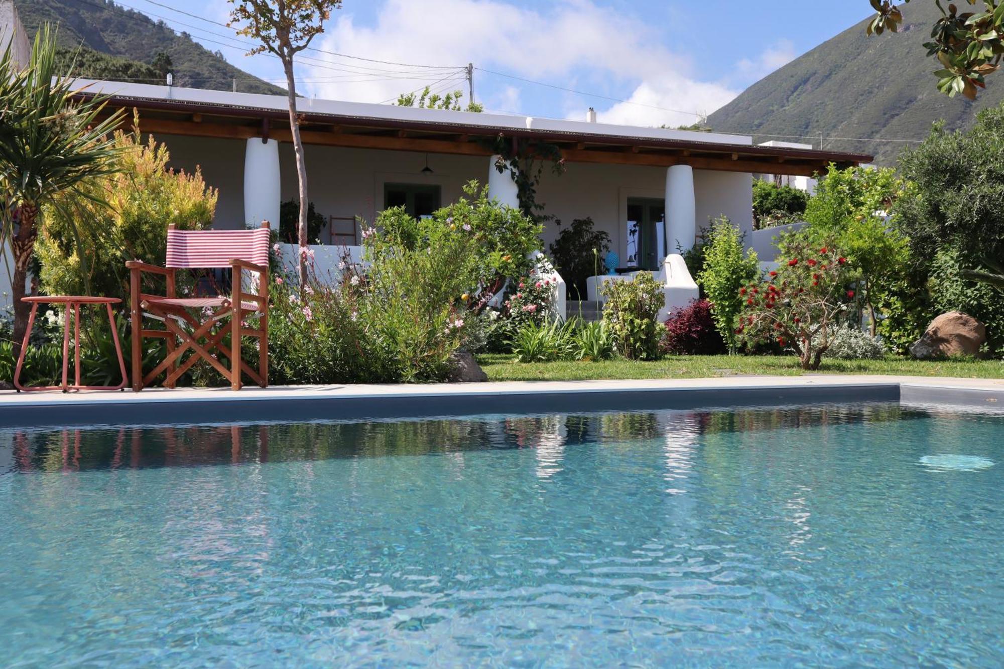 Frangimare - La Malandrina Bed and Breakfast Malfa  Eksteriør billede